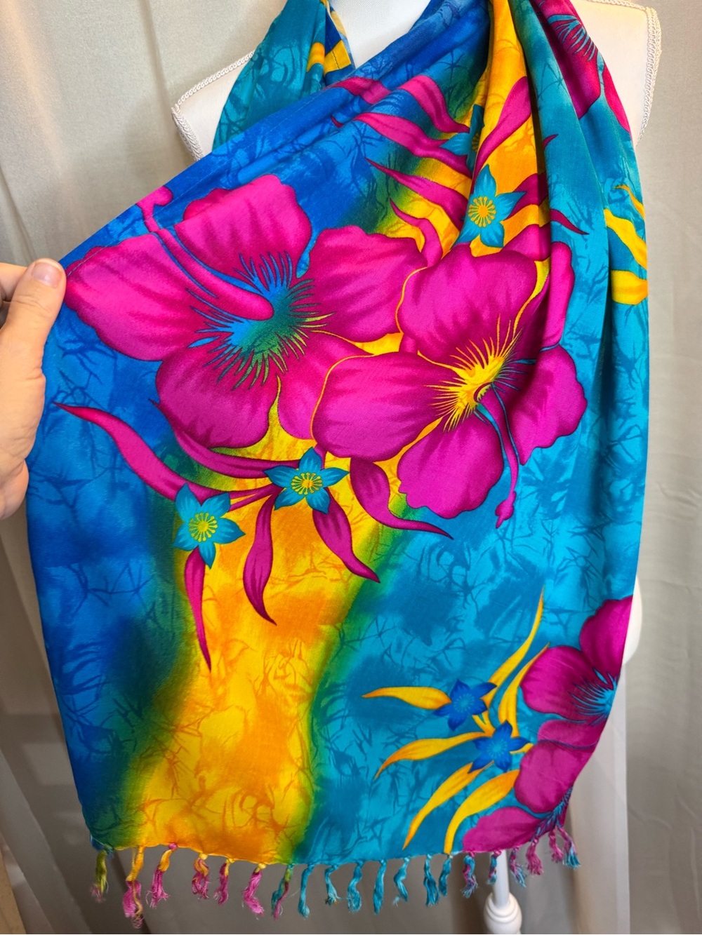 Vibrant Tropical Floral Tassel Scarf Wrap Cruise Wear Blue Pink Yellow 70x22 - Picture 6 of 10